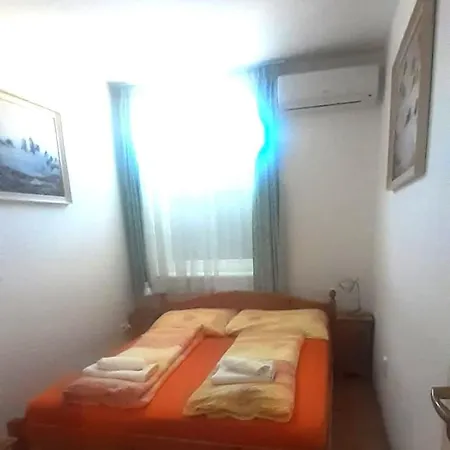 Pedestrian Street Apartment *