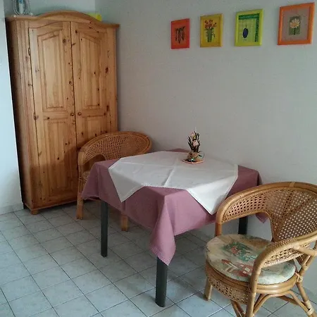 Pedestrian Street Apartament